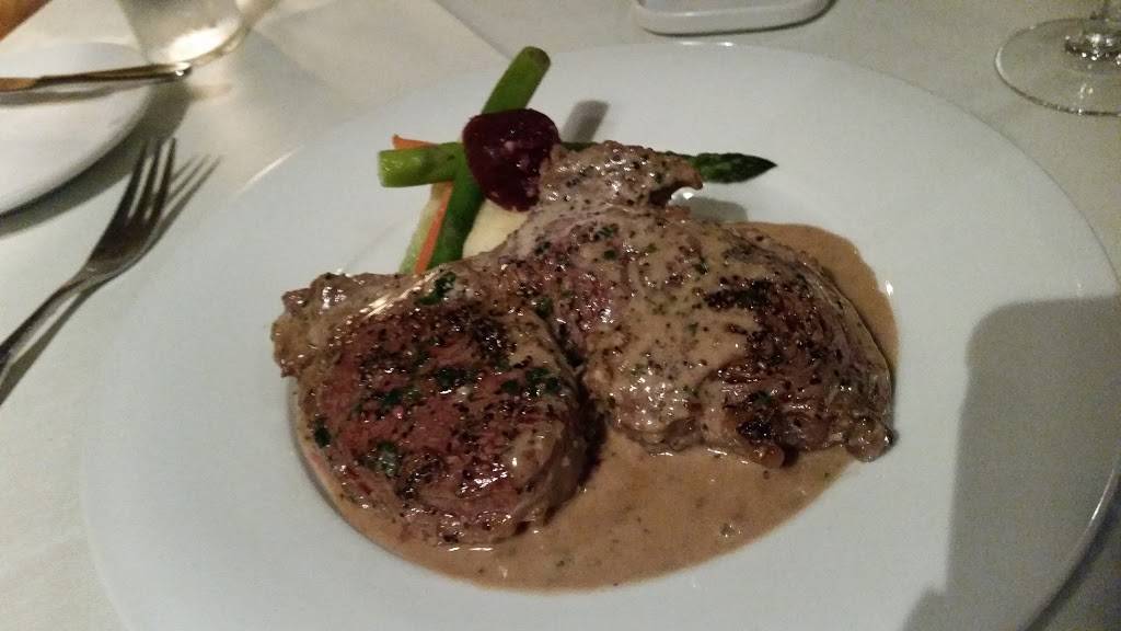 Massimos Eclectic Fine Dining | restaurant | 31876 US-19, Palm Harbor, FL 34684, USA | 7277841881 OR +1 727-784-1881