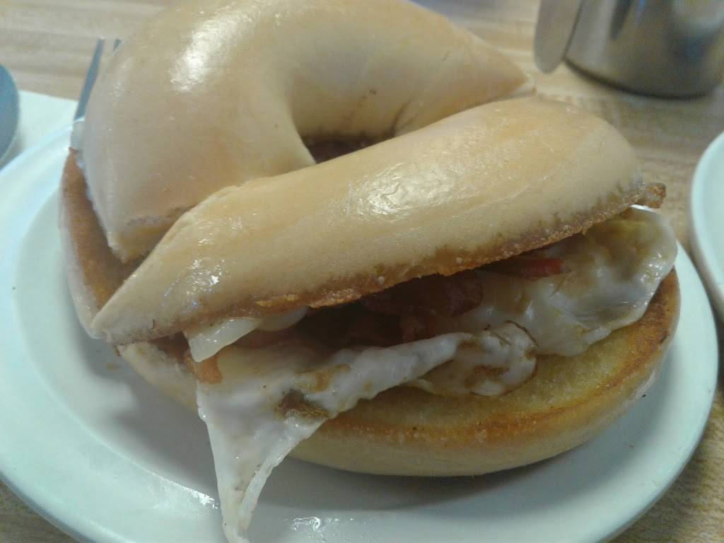 Dannys Breakfast Place | restaurant | 1039 Cass Avenue, Woonsocket, RI 02895, USA | 4013560523 OR +1 401-356-0523