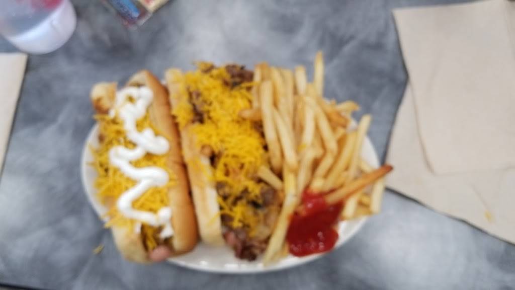G&L Hot Dogs | restaurant | 1705 Holton Rd, Muskegon, MI 49445, USA | 2317606499 OR +1 231-760-6499