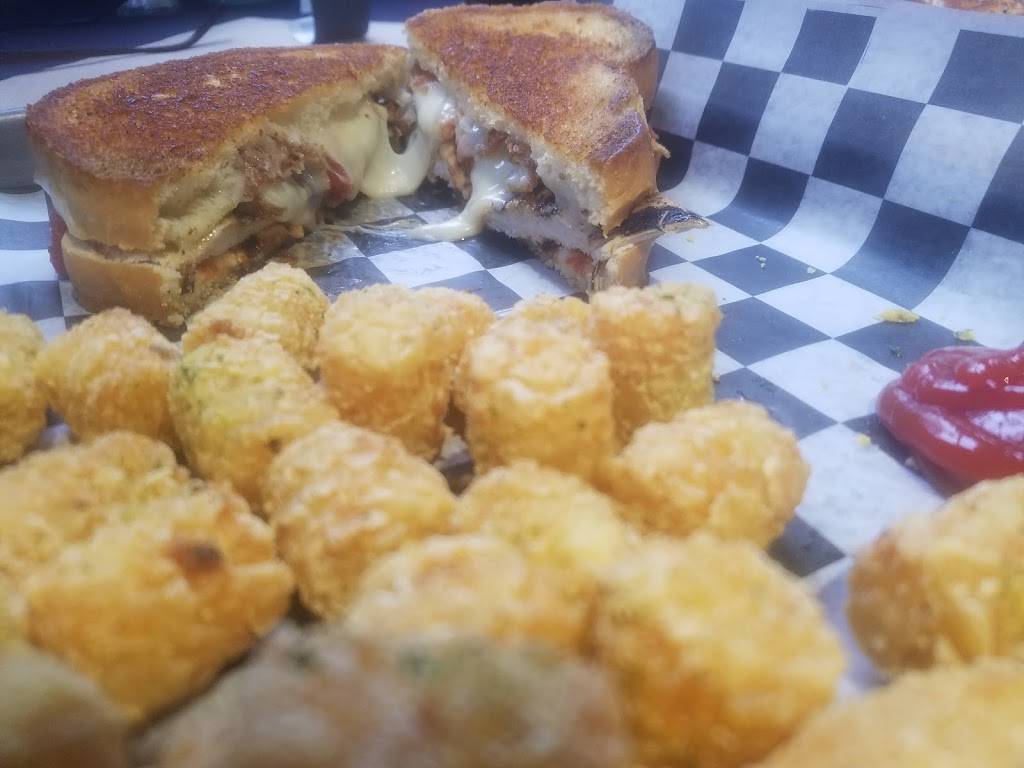 The Wall Street Pub & Grille | restaurant | 235 Miami St, Tiffin, OH 44883, USA | 4194485848 OR +1 419-448-5848