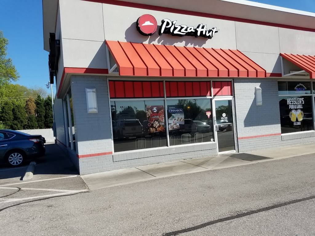 Pizza Hut | meal takeaway | 11802 Tesson Ferry Rd, St. Louis, MO 63128, USA | 3148421111 OR +1 314-842-1111