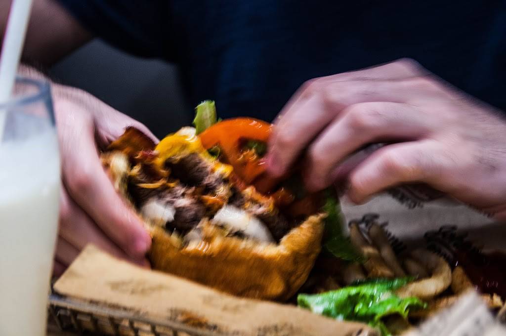 Johnny Rockets | restaurant | 3131 M St NW, Washington, DC 20007, USA | 2023337994 OR +1 202-333-7994