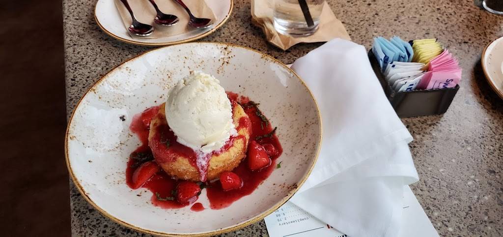 Lazy Dog Restaurant & Bar | restaurant | 5295 N Montclair Plaza Ln, Montclair, CA 91763, USA | 9093180568 OR +1 909-318-0568