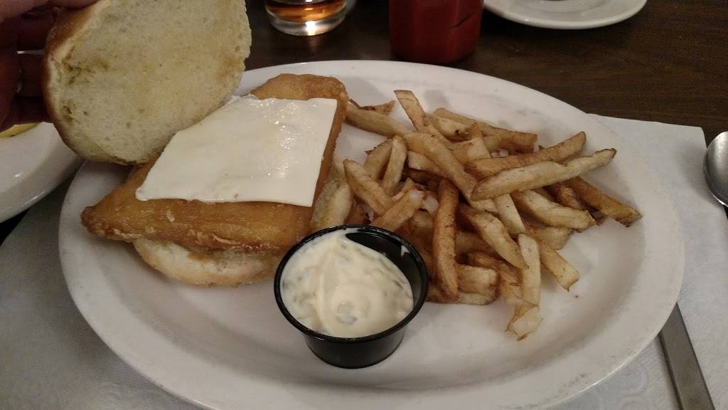 Mullin’s Family Restaurant | restaurant | 1180A US-11, Gouverneur, NY 13642, USA | 3152870063 OR +1 315-287-0063