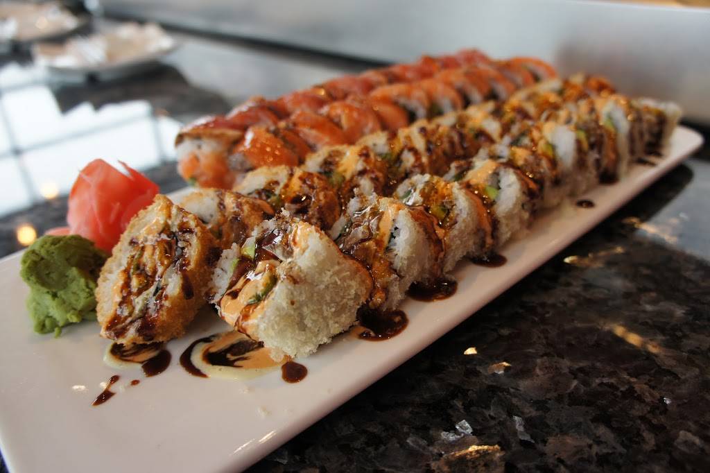 Hamachi Sushi Bar | meal takeaway | 2801 Howard St, Chicago, IL 60645, USA | 7732936904 OR +1 773-293-6904