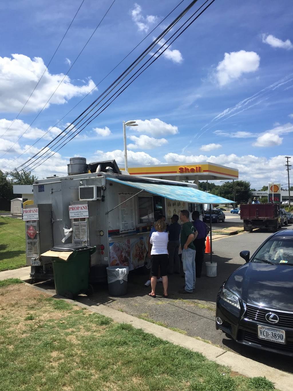 Tacos El Torito Food Truck | restaurant | 1751 Pinnacle Dr, McLean, VA 22102, USA | 5712381949 OR +1 571-238-1949