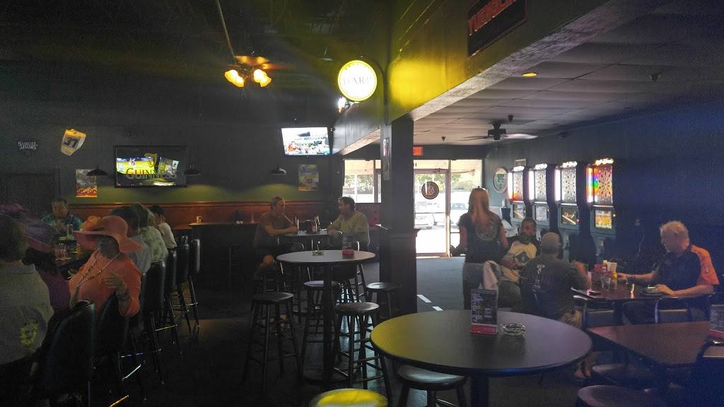 Slizzy McGees | restaurant | 6201 12th St N, St. Petersburg, FL 33702, USA | 7272893118 OR +1 727-289-3118