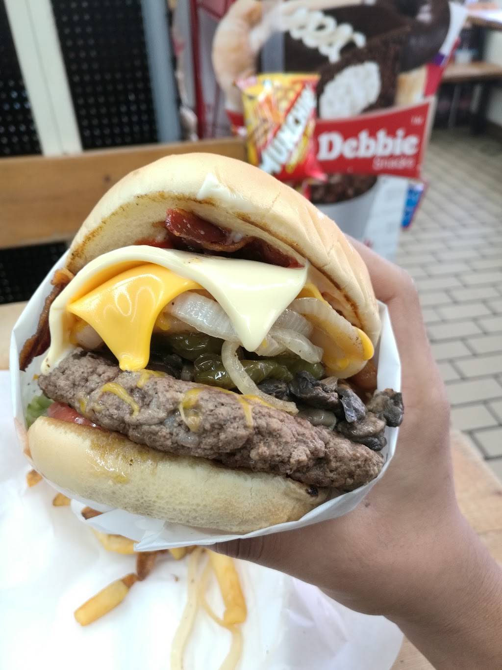 Navajo Burger (W/menu) | restaurant | 7028 Navajo Trail, Fort Worth, TX 76135, USA | 8172379992 OR +1 817-237-9992