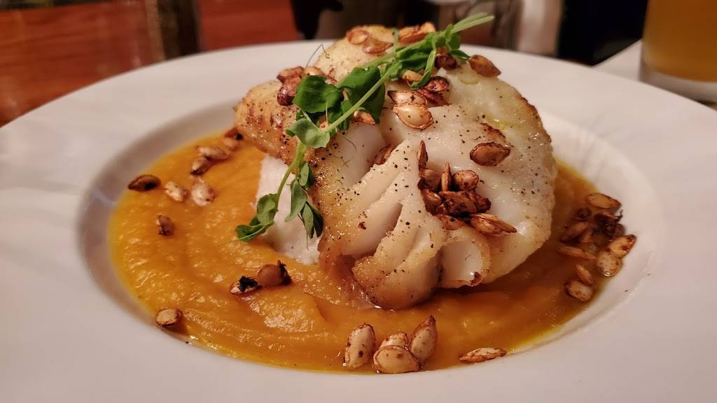 The Quart House | restaurant | 100 S Main St, LaBelle, FL 33935, USA | 8636747141 OR +1 863-674-7141