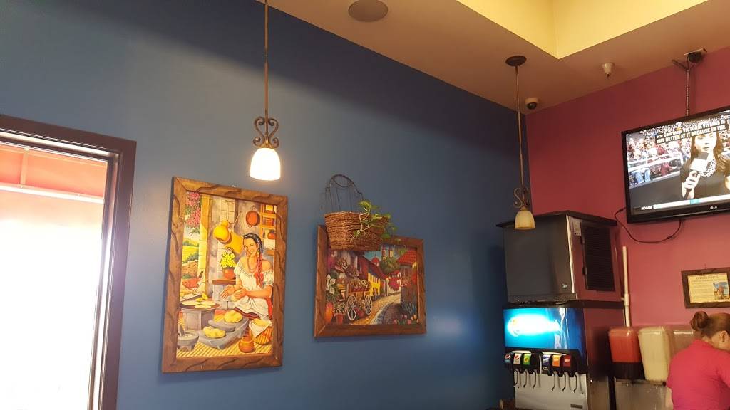 La Valentina Mexican Grill | restaurant | 2719 S Vermont Ave, Los Angeles, CA 90007, USA | 3237344071 OR +1 323-734-4071