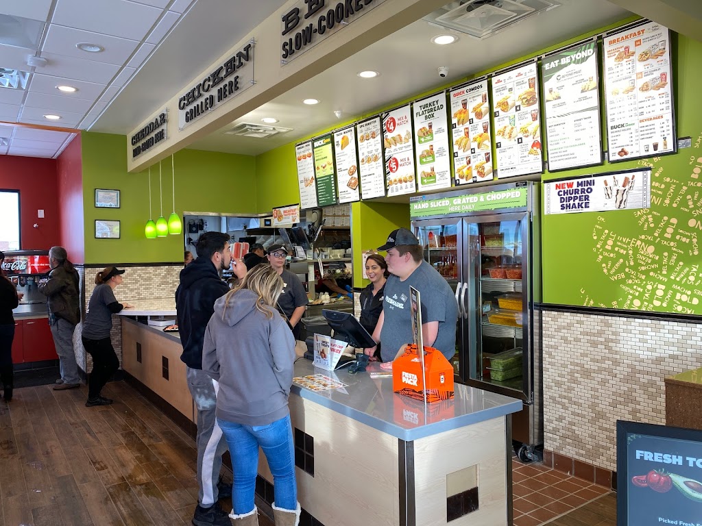 Del Taco | meal takeaway | 1321 N Riverside Dr, Española, NM 87532, USA | 5057535007 OR +1 505-753-5007