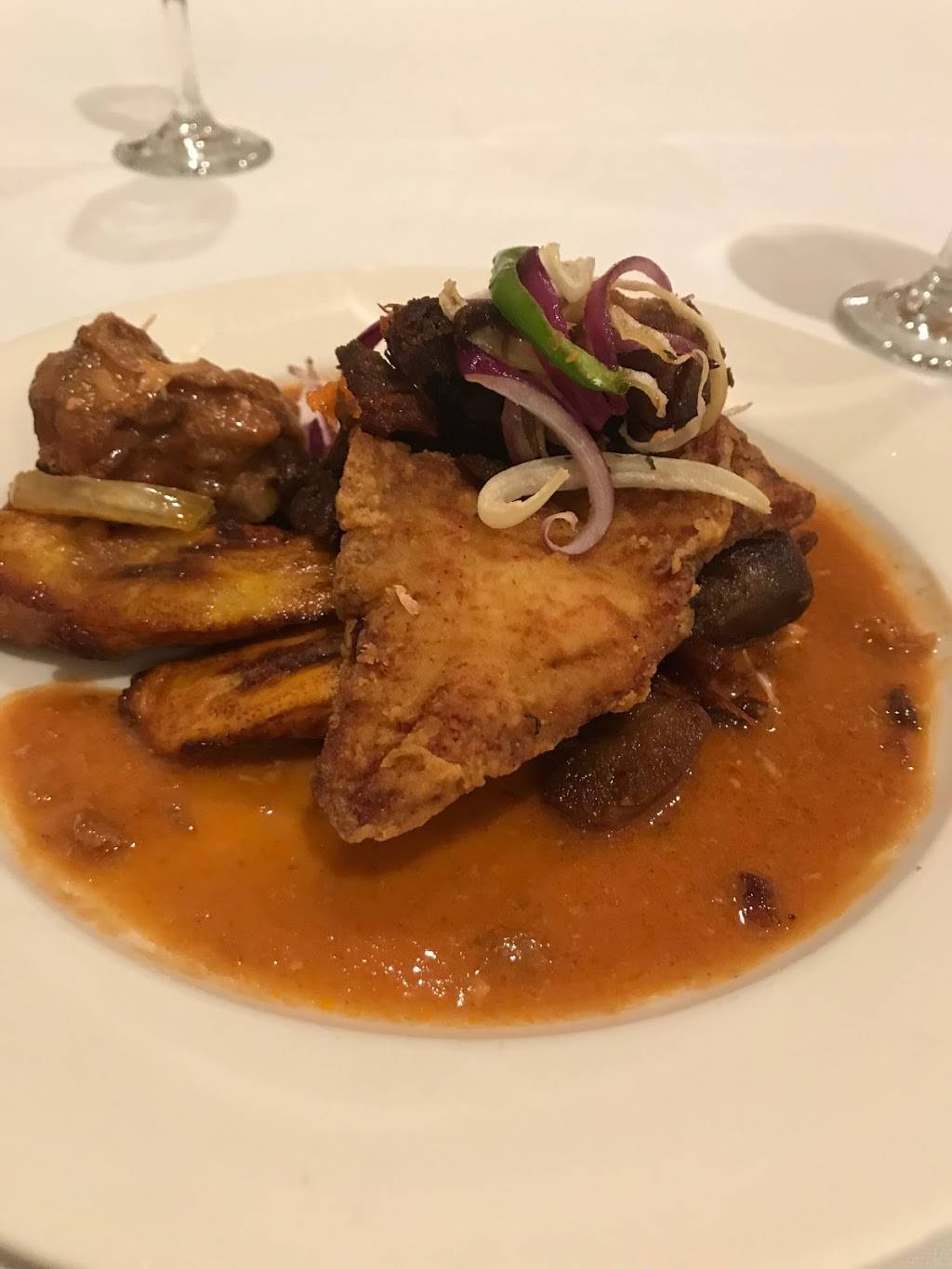 Mirelles Restaurant | restaurant | 170 Post Ave, Westbury, NY 11590, USA | 5163384933 OR +1 516-338-4933