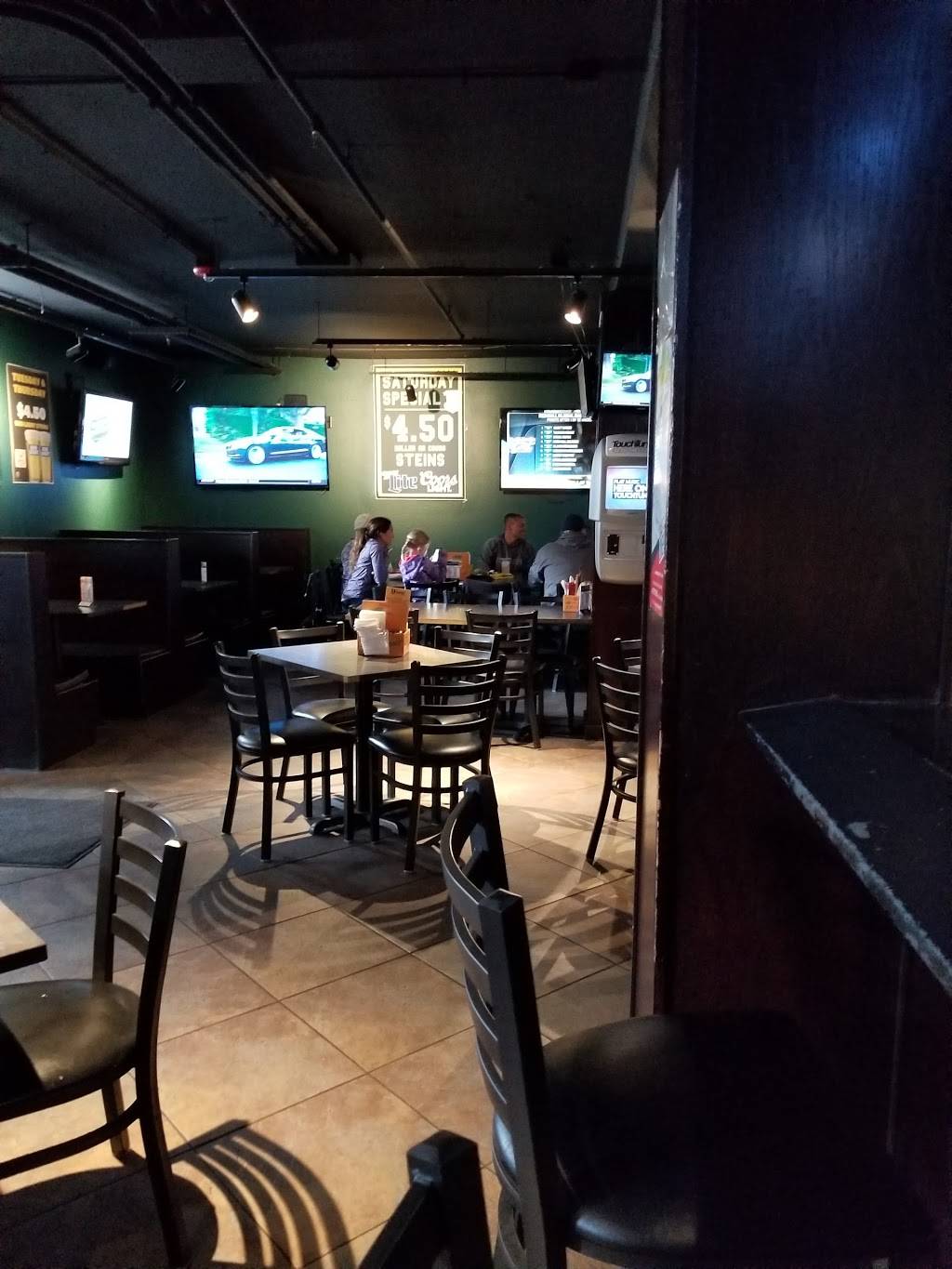 Vine Tavern & Eatery - Iowa City | restaurant | 330 E Prentiss St, Iowa City, IA 52240, USA | 3193548767 OR +1 319-354-8767