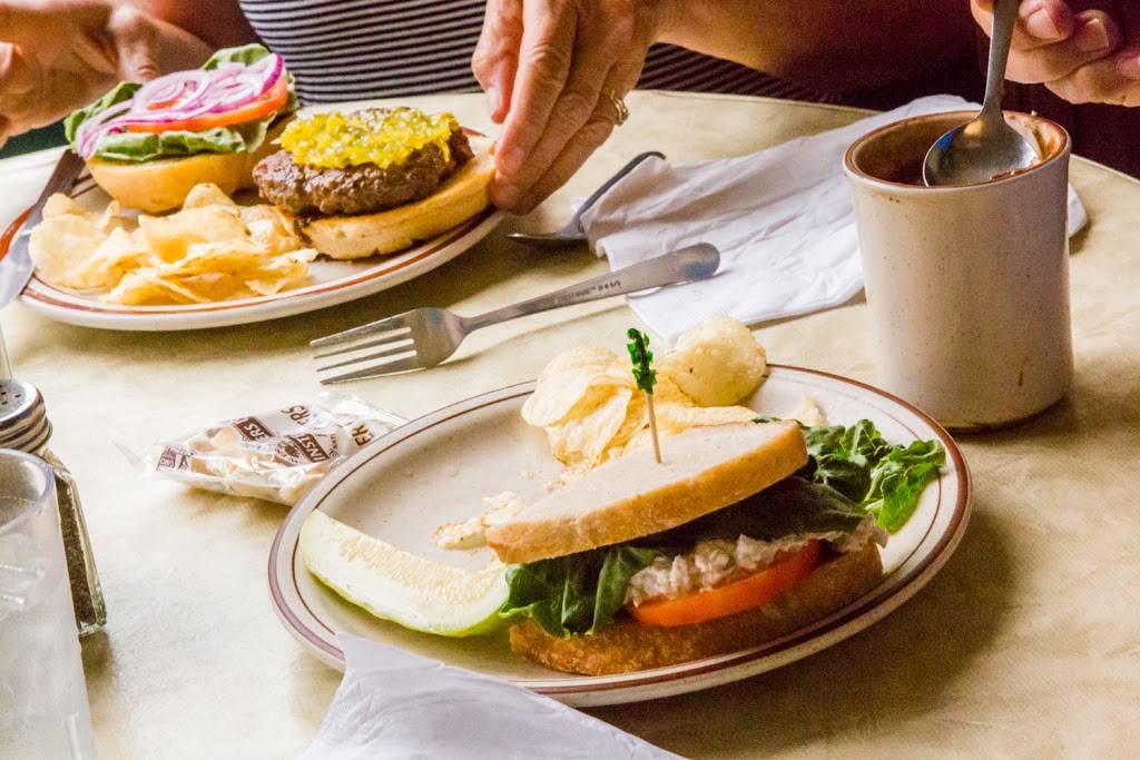 Mountain Creamery | restaurant | 33 Central St #101, Woodstock, VT 05091, USA | 8024571715 OR +1 802-457-1715