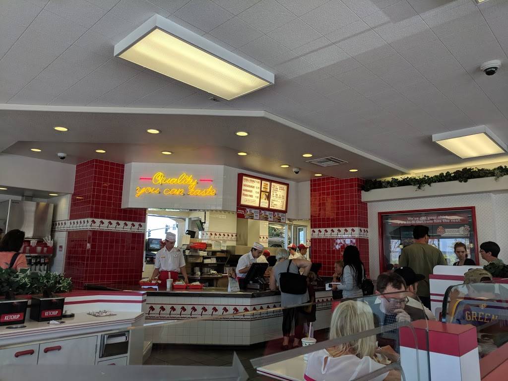 In-N-Out Burger | restaurant | 12890 Gregg Ct, Poway, CA 92064, USA | 8007861000 OR +1 800-786-1000