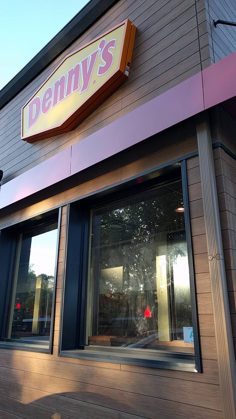 Dennys | restaurant | 2521 Wade Hampton Blvd, Greenville, SC 29615, USA | 8642929105 OR +1 864-292-9105