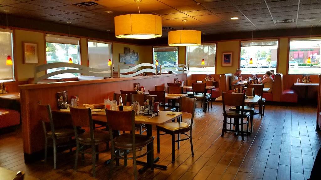 Dennys | restaurant | 2943 S Arlington Rd, Akron, OH 44312, USA | 3306440990 OR +1 330-644-0990