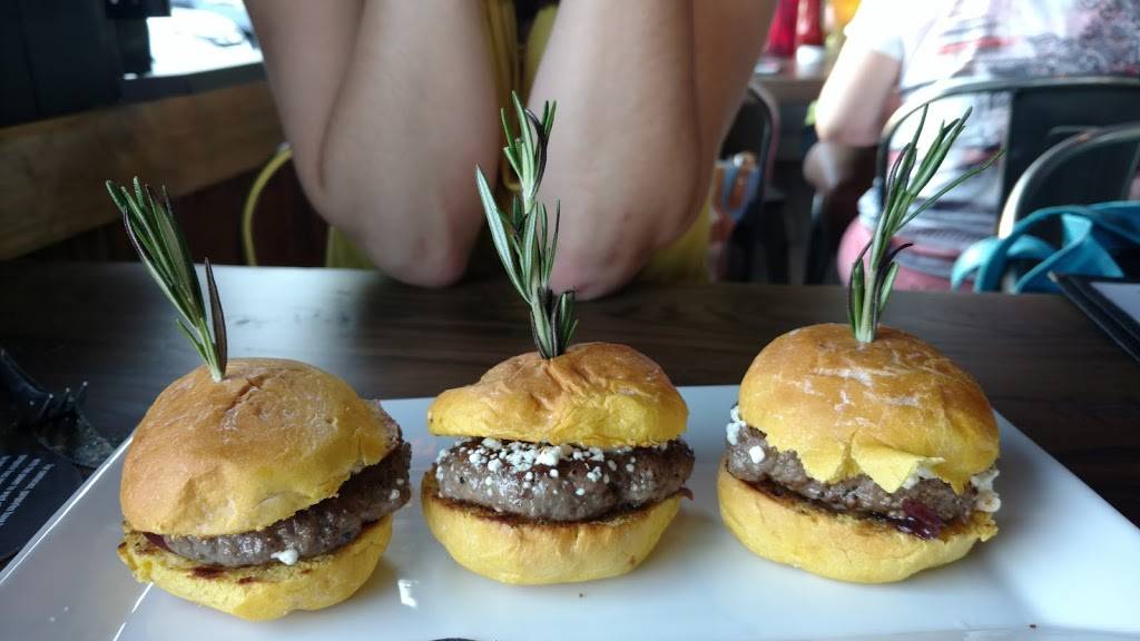 Liberty Ale House | restaurant | 1501 Lancaster Ave, Reading, PA 19607, USA | 6103707895 OR +1 610-370-7895