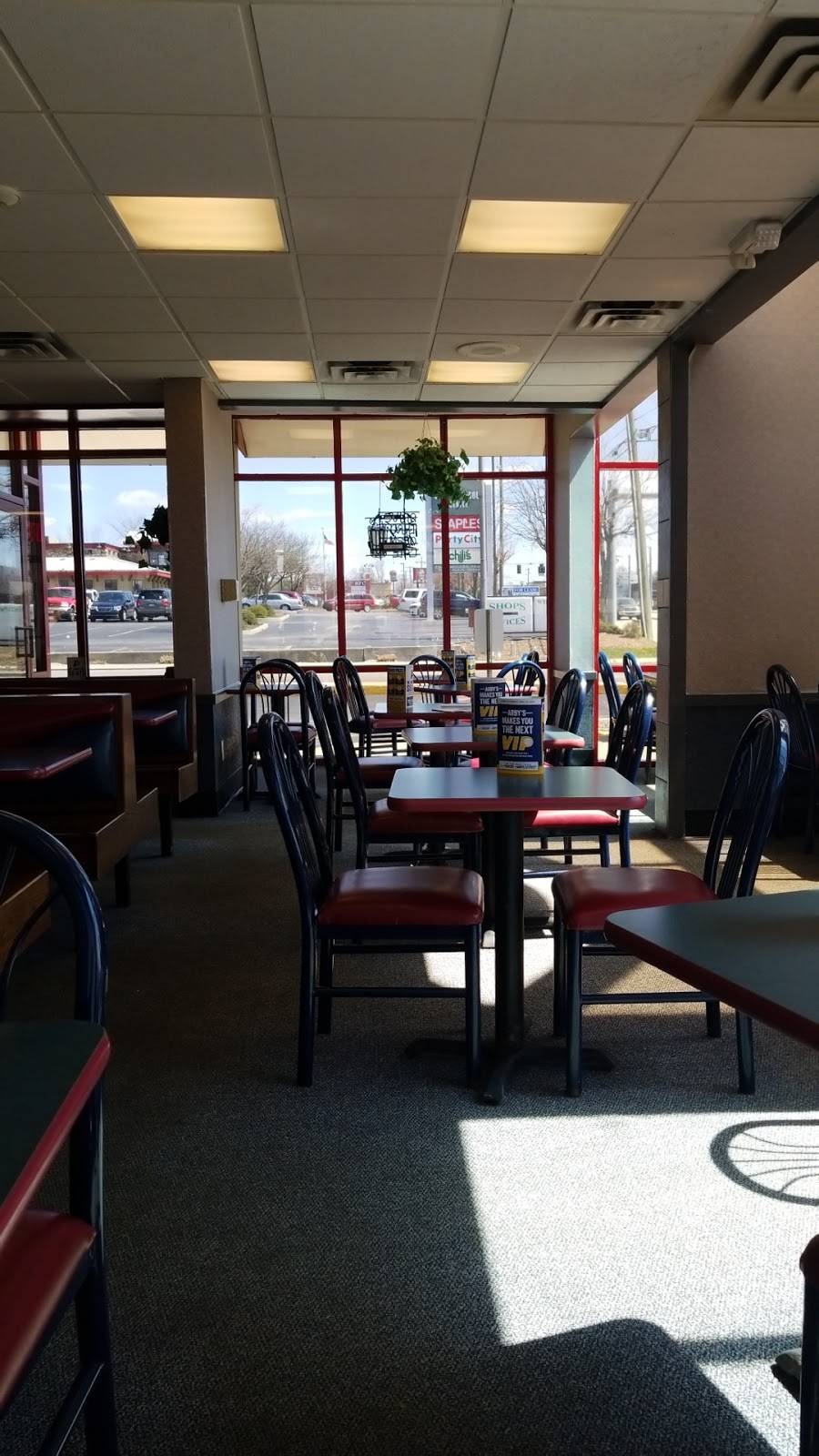 Arbys | restaurant | 2713 E W 3rd St, Bloomington, IN 47401, USA | 8123321665 OR +1 812-332-1665