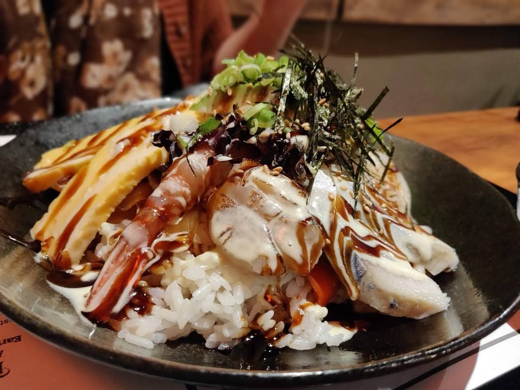 Izna Japanese Donburi House | restaurant | 137 King St E, Kitchener, ON N2G 2K8, Canada | 5195701304 OR +1 519-570-1304
