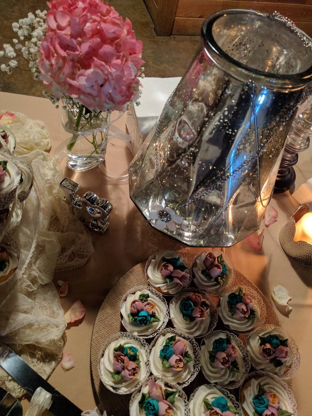 Courvilles Catering | restaurant | 1744 Rose Ln, Beaumont, TX 77713, USA | 4098609811 OR +1 409-860-9811