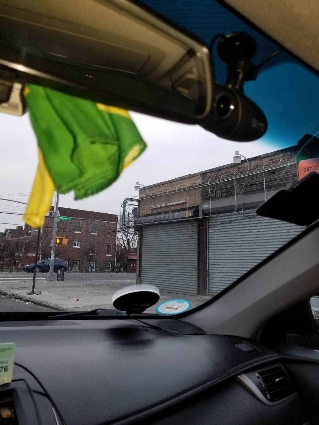 Silver Krust West Indian | restaurant | 9001 Avenue A, Brooklyn, NY 11236, USA | 7184853608 OR +1 718-485-3608