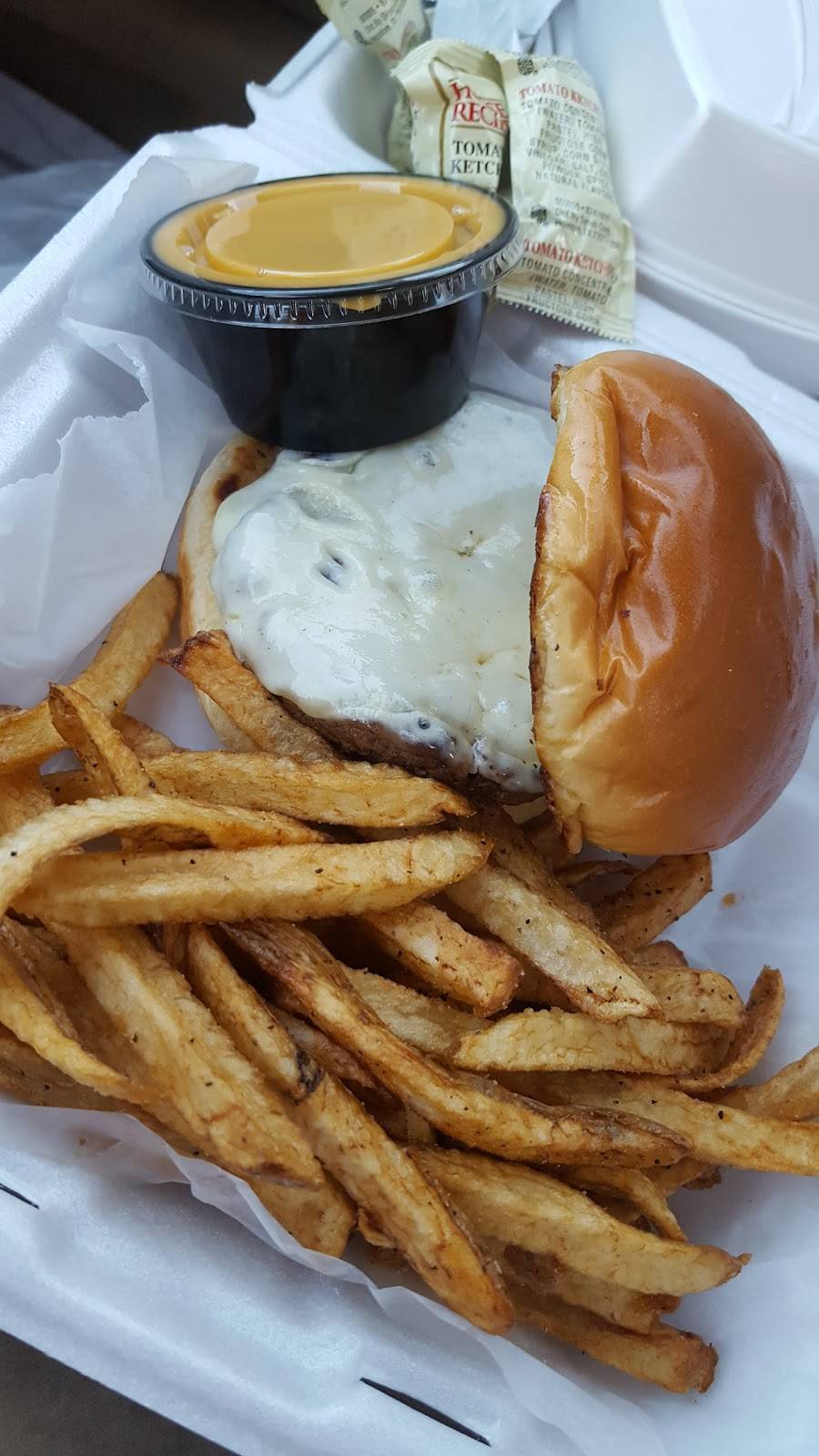 Towne Tavern at Rock Hill | restaurant | 2012 Cherry Rd, Rock Hill, SC 29732, USA | 8039819464 OR +1 803-981-9464