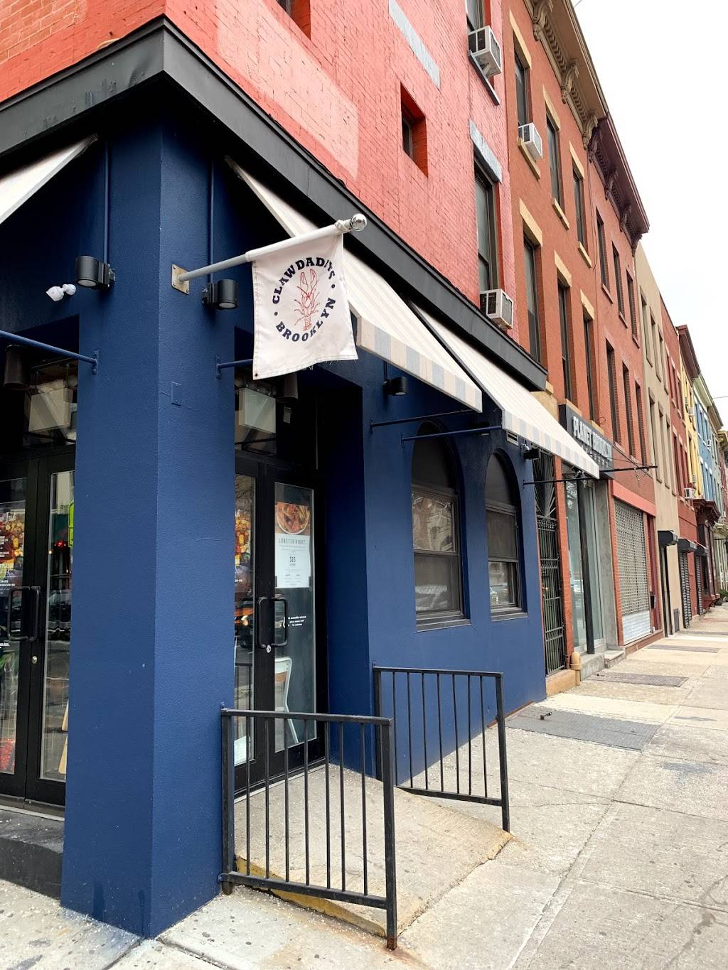 Claw Daddys | restaurant | 31 3rd Ave, Brooklyn, NY 11217, USA | 3473188893 OR +1 347-318-8893