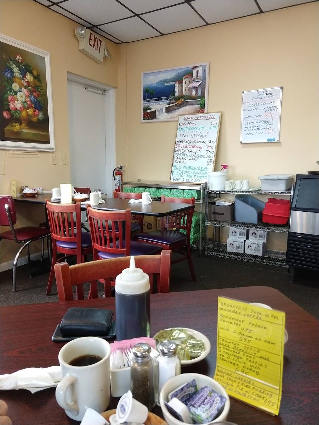 Susies Restaurant | restaurant | 6476 Ridge Rd, Port Richey, FL 34668, USA | 7278443928 OR +1 727-844-3928