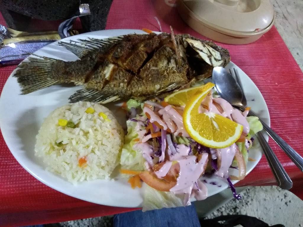 Mariscos La Palapa De Los Plebes | restaurant | 6, Calle 11, Pob Delejido Francisco Villa, Tijuana, B.C., Mexico | 016643981704 OR +52 664 398 1704