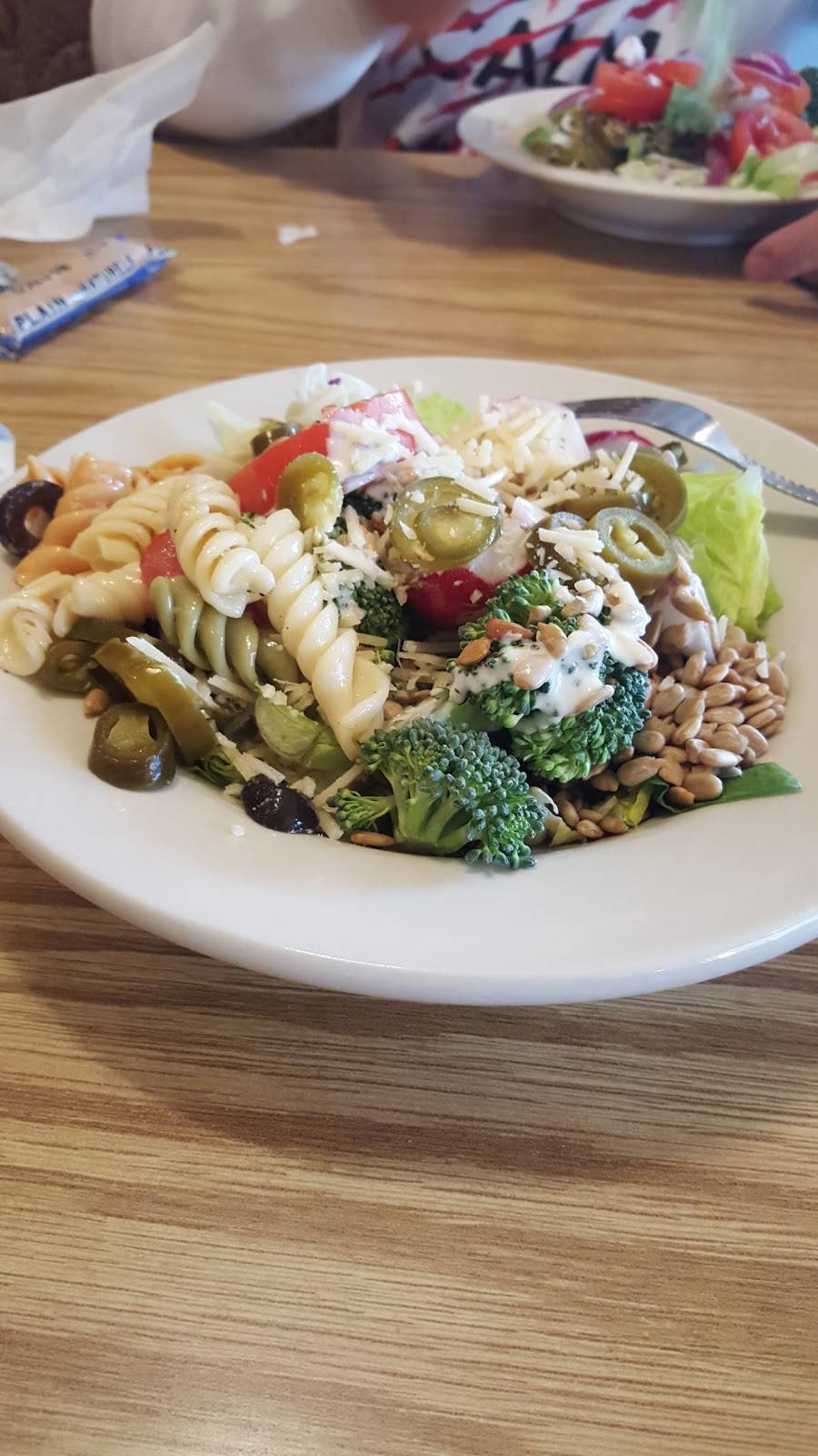 Hawkeye Restaurant | restaurant | 105 N Park Dr, Keokuk, IA 52632, USA | 3195247549 OR +1 319-524-7549