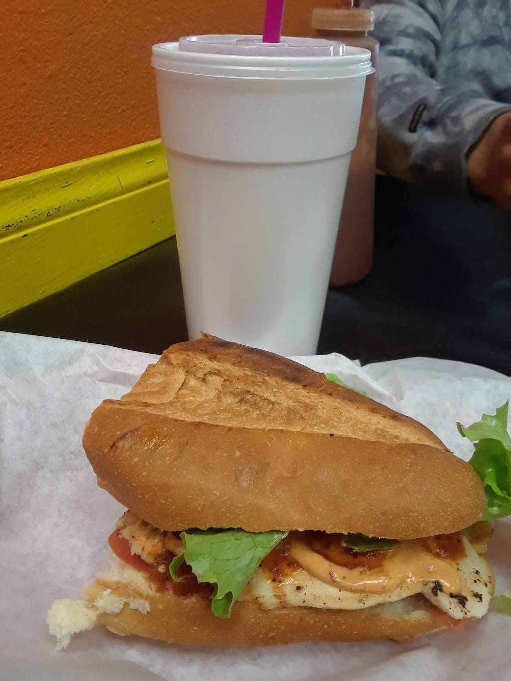 Tortas Oasis Deli | restaurant | 1210 E Plaza Blvd # 404, National City, CA 91950, USA | 6193361562 OR +1 619-336-1562