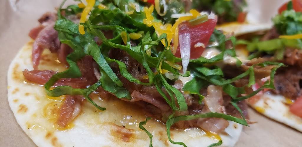 Cubs Q | restaurant | 6955 S York St, Centennial, CO 80122, USA | 3037945400 OR +1 303-794-5400