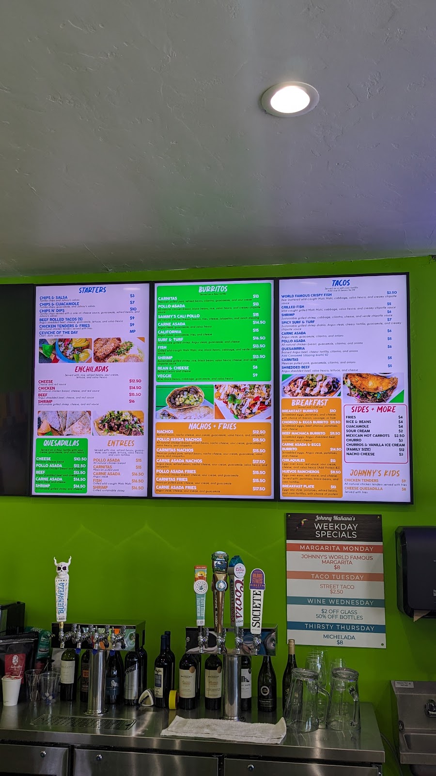 Johnny Mañanas Ocean Beach | restaurant | 4888 Newport Ave, San Diego, CA 92107, USA | 6192224205 OR +1 619-222-4205