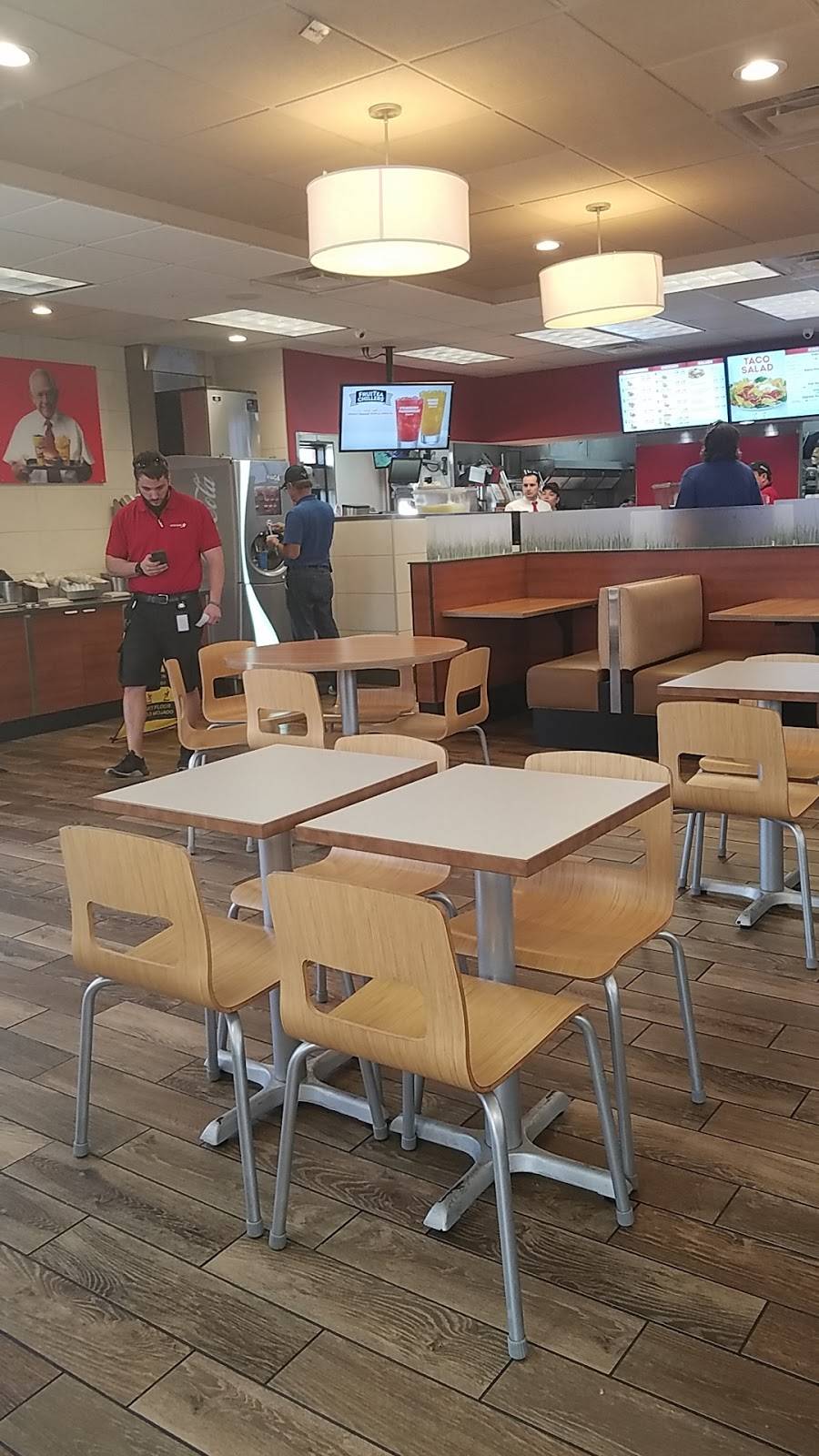 Wendys | restaurant | 1418 E Anderson Ln, Austin, TX 78752, USA | 5125961943 OR +1 512-596-1943