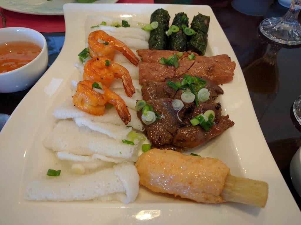 Viet Flavor | restaurant | 10278 Bristow Center Dr, Bristow, VA 20136, USA | 7037432542 OR +1 703-743-2542
