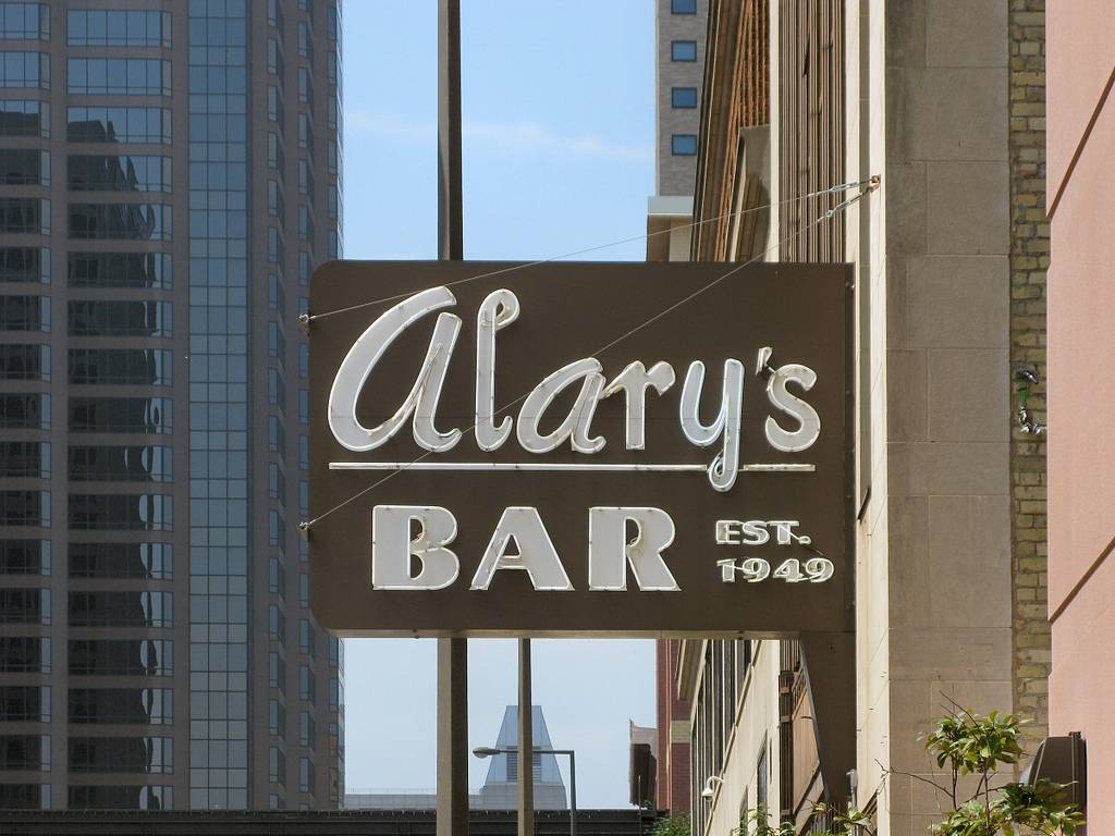 Alarys Bar | meal takeaway | 139 7th St E, St Paul, MN 55101, USA | 6512247717 OR +1 651-224-7717