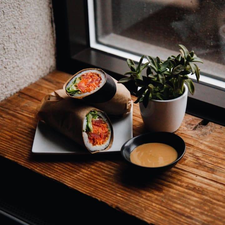 Sushi Shop | restaurant | 214 Boulevard Omer-Marcil, Saint-Jean-sur-Richelieu, QC J2W 2X2, Canada | 4503489797 OR +1 450-348-9797