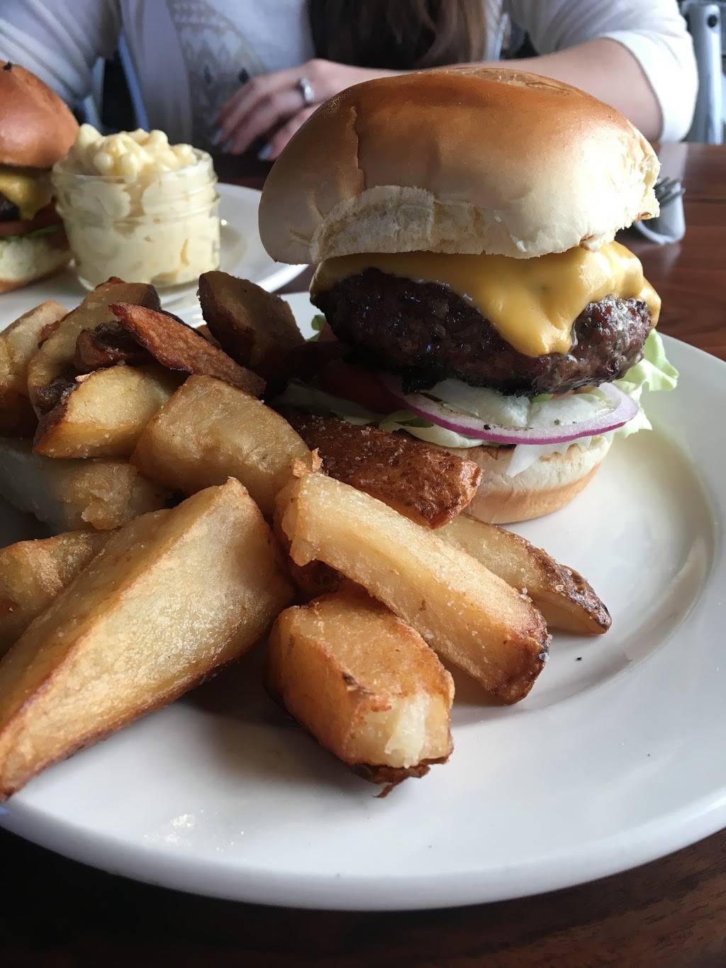 A. Smiths Restaurant | restaurant | 14608 W Park St, Burton, OH 44021, USA | 4402738039 OR +1 440-273-8039