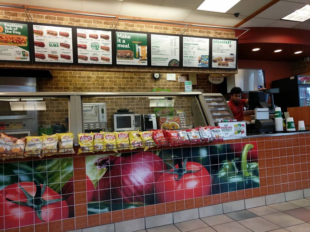 Subway Restaurants | restaurant | 18137 Town Center Dr, Olney, MD 20832, USA | 3015705737 OR +1 301-570-5737
