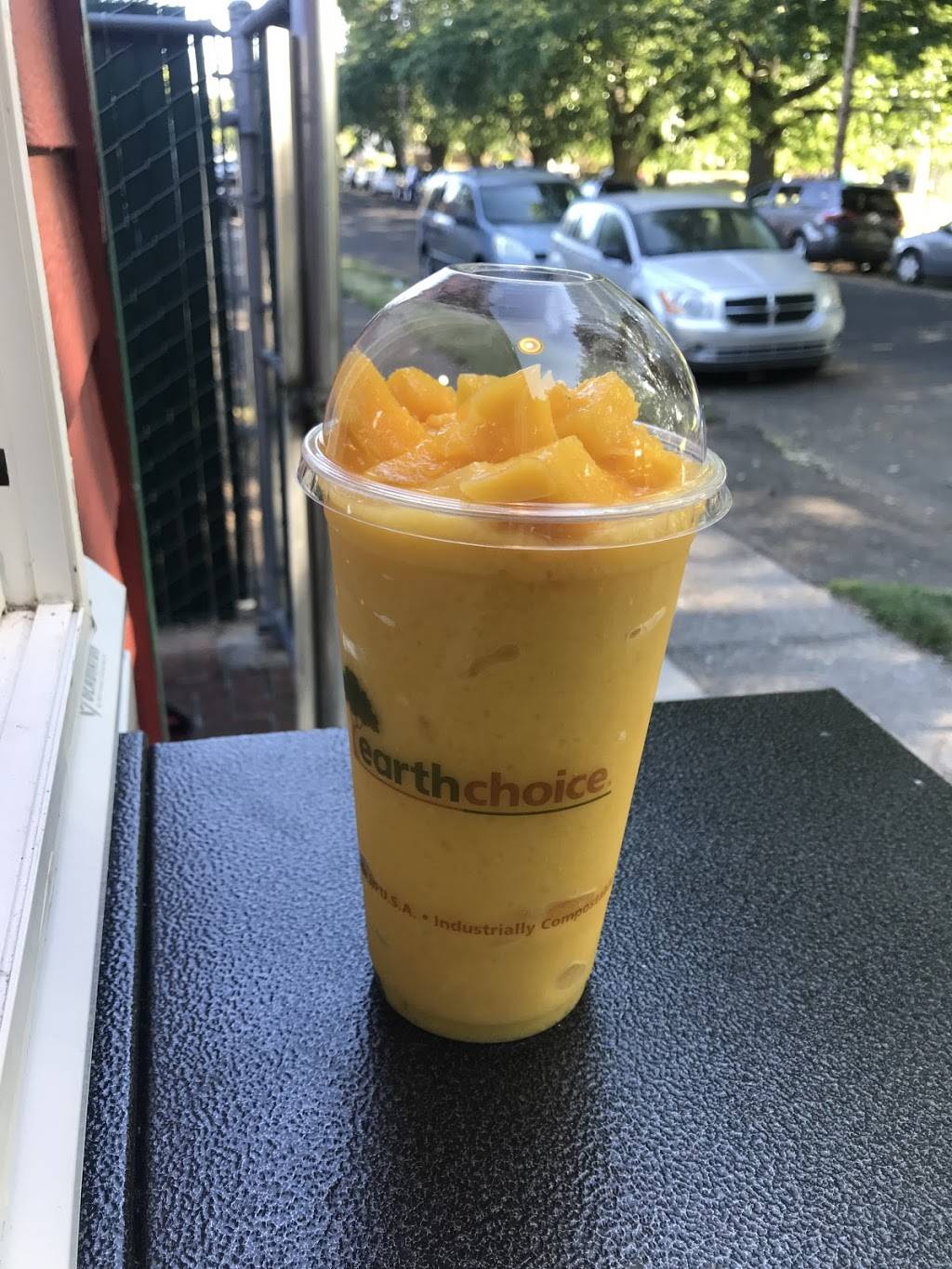 Ms. Delicious | restaurant | 8310 N Brandon Ave, Portland, OR 97217, USA | 5039579809 OR +1 503-957-9809