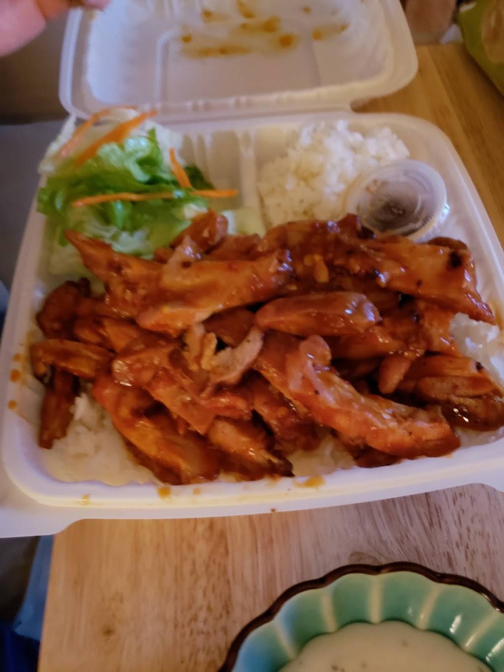Manna Teriyaki | restaurant | 9831 Aurora Ave N, Seattle, WA 98103, USA | 2065275542 OR +1 206-527-5542