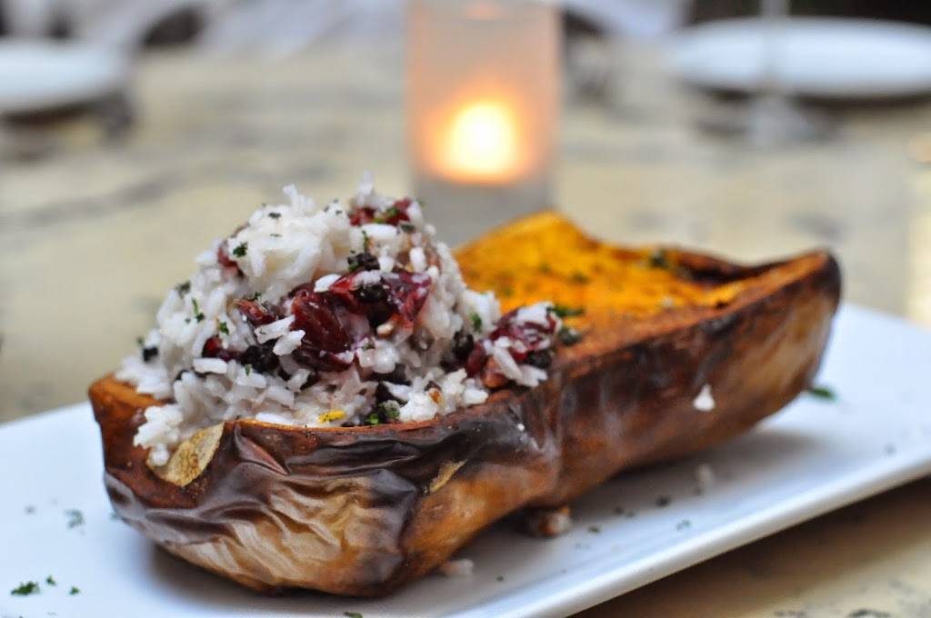 82 Queen | restaurant | 82 Queen St, Charleston, SC 29401, USA | 8437237591 OR +1 843-723-7591