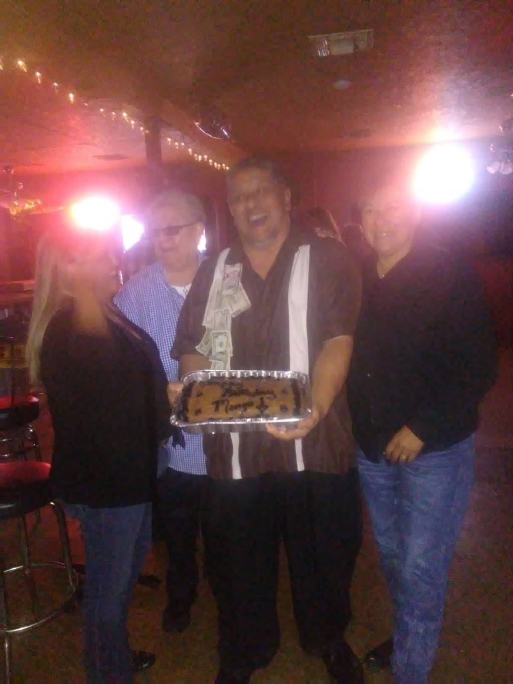 El Torero | restaurant | 3407 S Presa St, San Antonio, TX 78210, USA | 2103753825 OR +1 210-375-3825