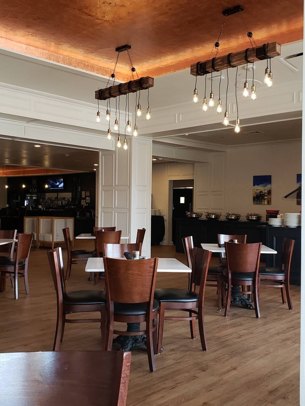 Urban Cellars | restaurant | 2 Washington Blvd, Detroit, MI 48226, USA | 3139650200 OR +1 313-965-0200