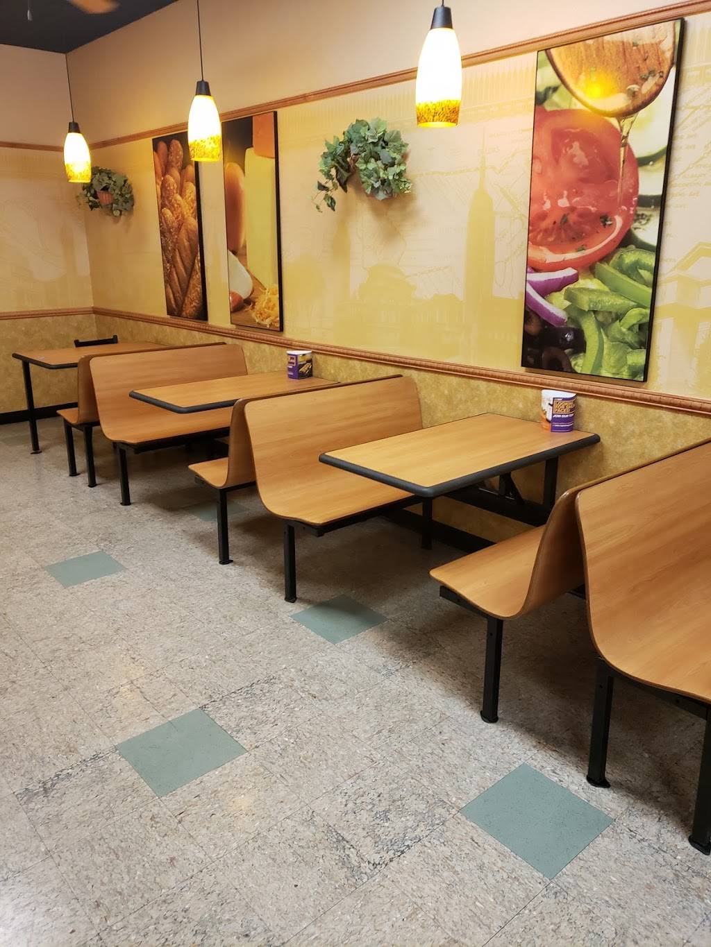 Subway | restaurant | 2137 NW 23rd St, Oklahoma City, OK 73107, USA | 4055246222 OR +1 405-524-6222