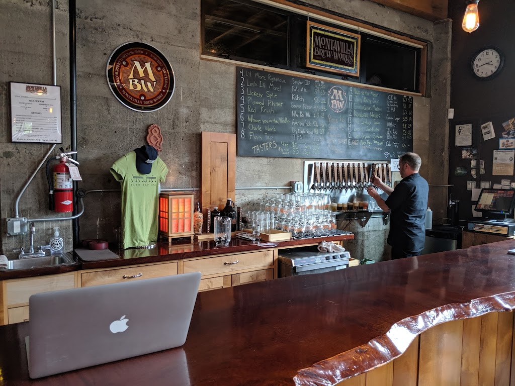 Montavilla Brew Works | restaurant | 7805 SE Stark St, Portland, OR 97215, USA | 5039543440 OR +1 503-954-3440