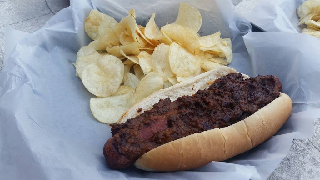 Kouris Pub | restaurant | 4421 N Sterling Ave, Peoria, IL 61615, USA | 3096881971 OR +1 309-688-1971