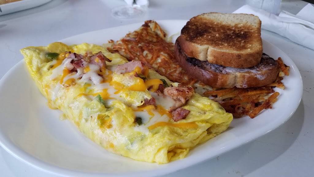 Little Oscars Restaurant | restaurant | 23470 Emery Ave, Hampton, MN 55031, USA | 6514376327 OR +1 651-437-6327