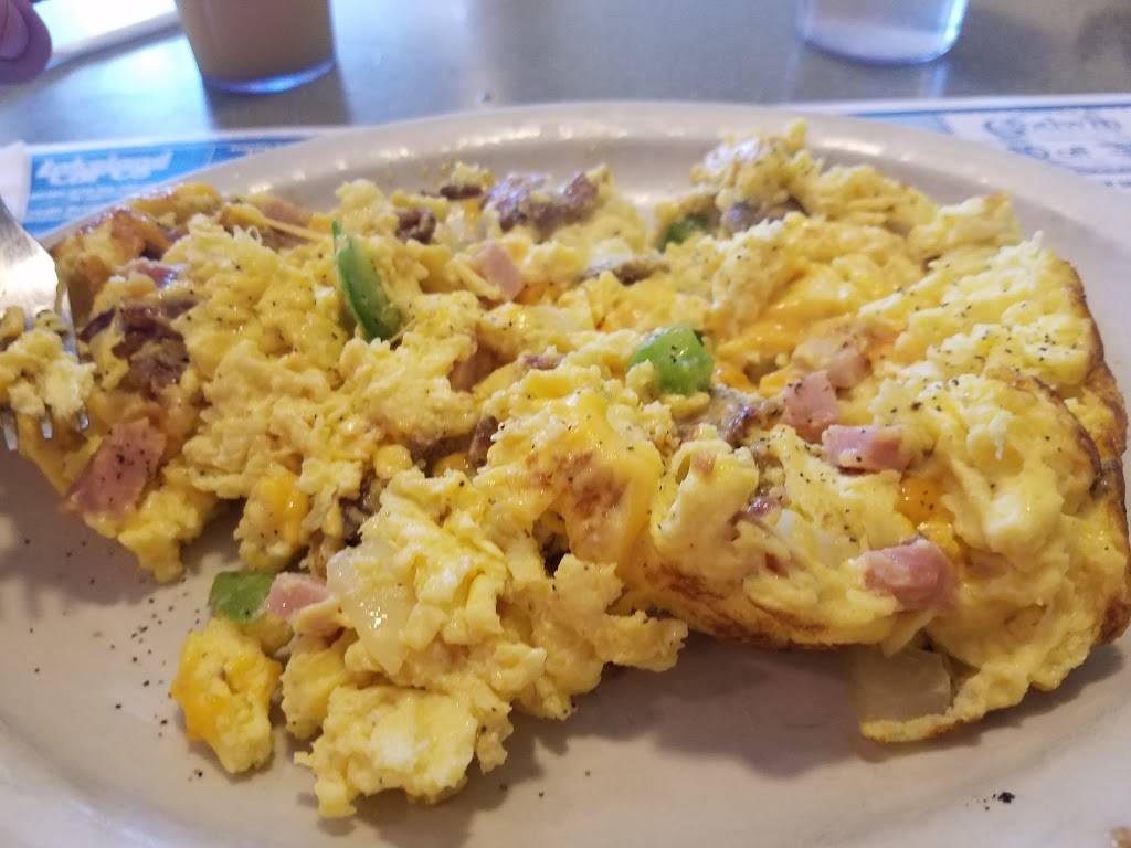 New Beginnings Restaurant | restaurant | 25 68th Ave, Coopersville, MI 49404, USA | 6168379040 OR +1 616-837-9040